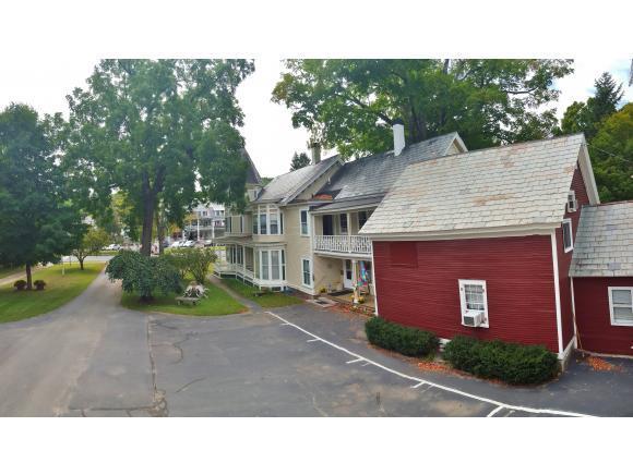 Hugging Bear Inn Bellows Falls Exterior foto